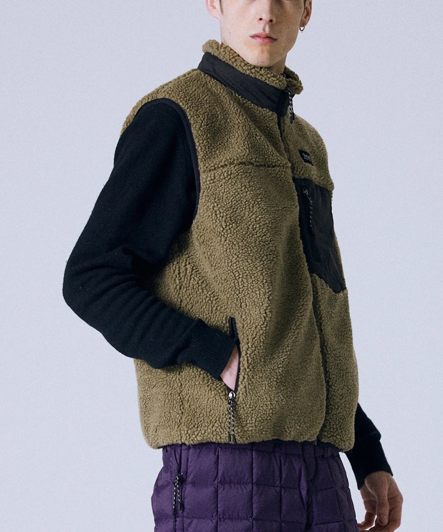 Unisex Mountain Reversible Down x Boa Vest