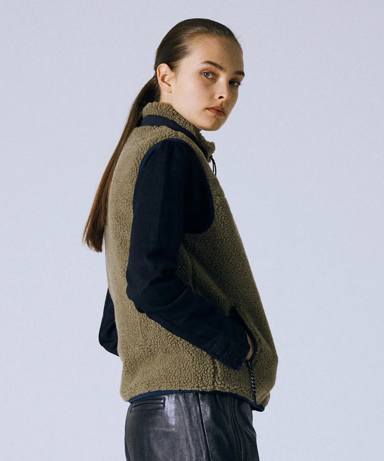 Unisex Mountain Reversible Down x Boa Vest