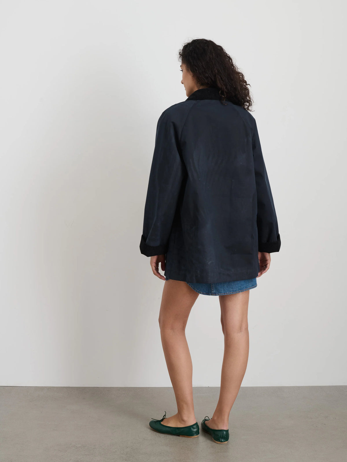 Chiltern Street Long Jacket In Waxed Canvas - Navy