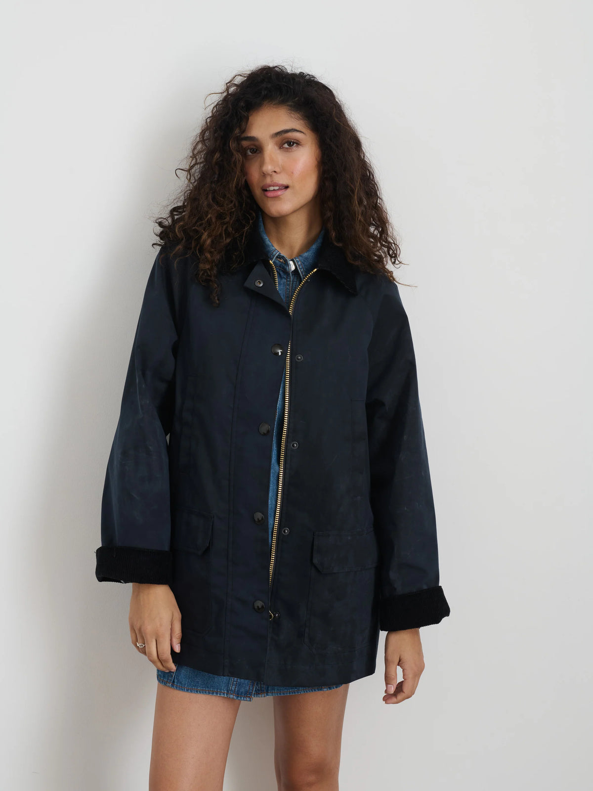 Chiltern Street Long Jacket In Waxed Canvas - Navy