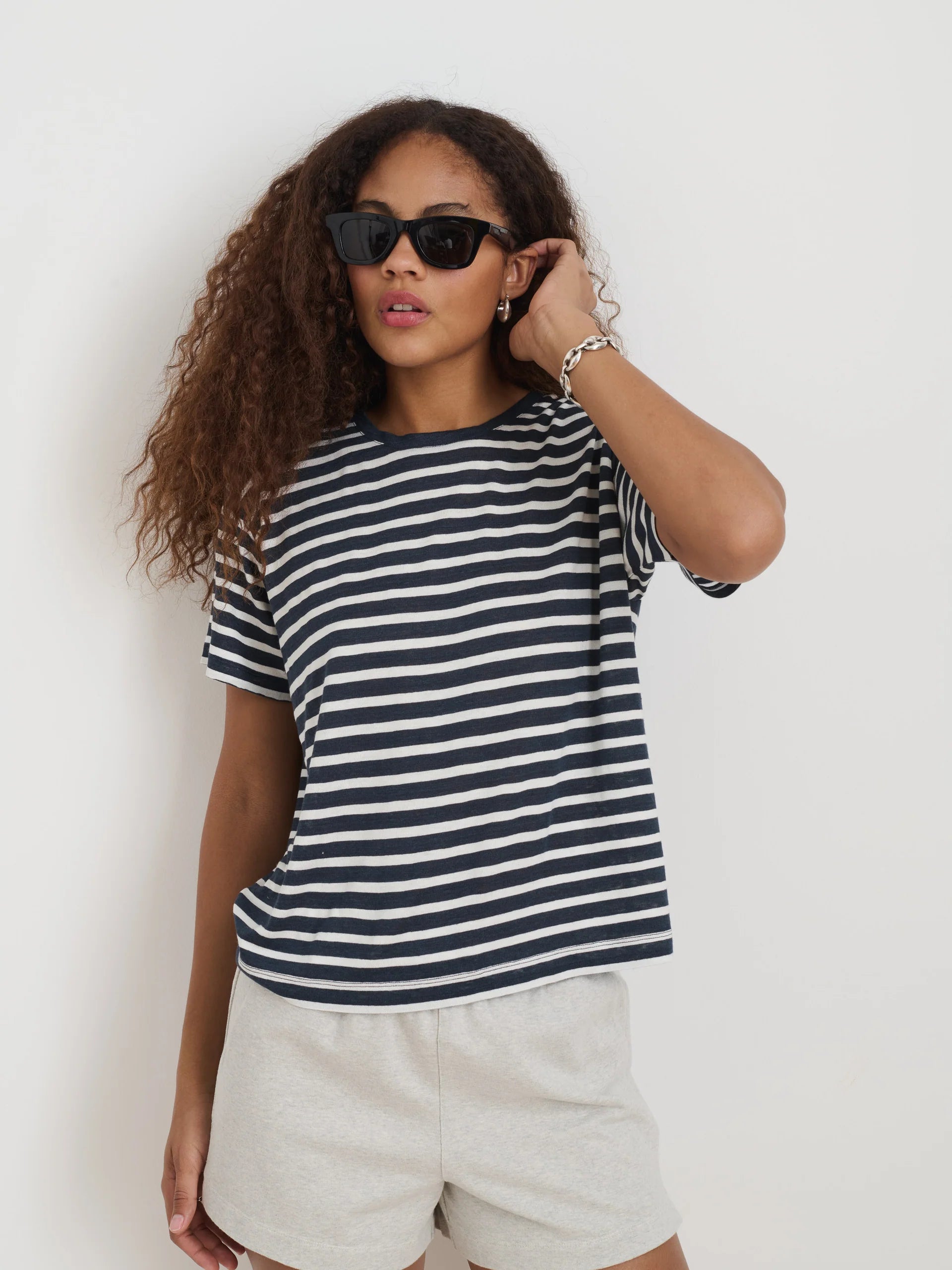 Garcon Striped Tee in Linen Cotton - Navy/Off White