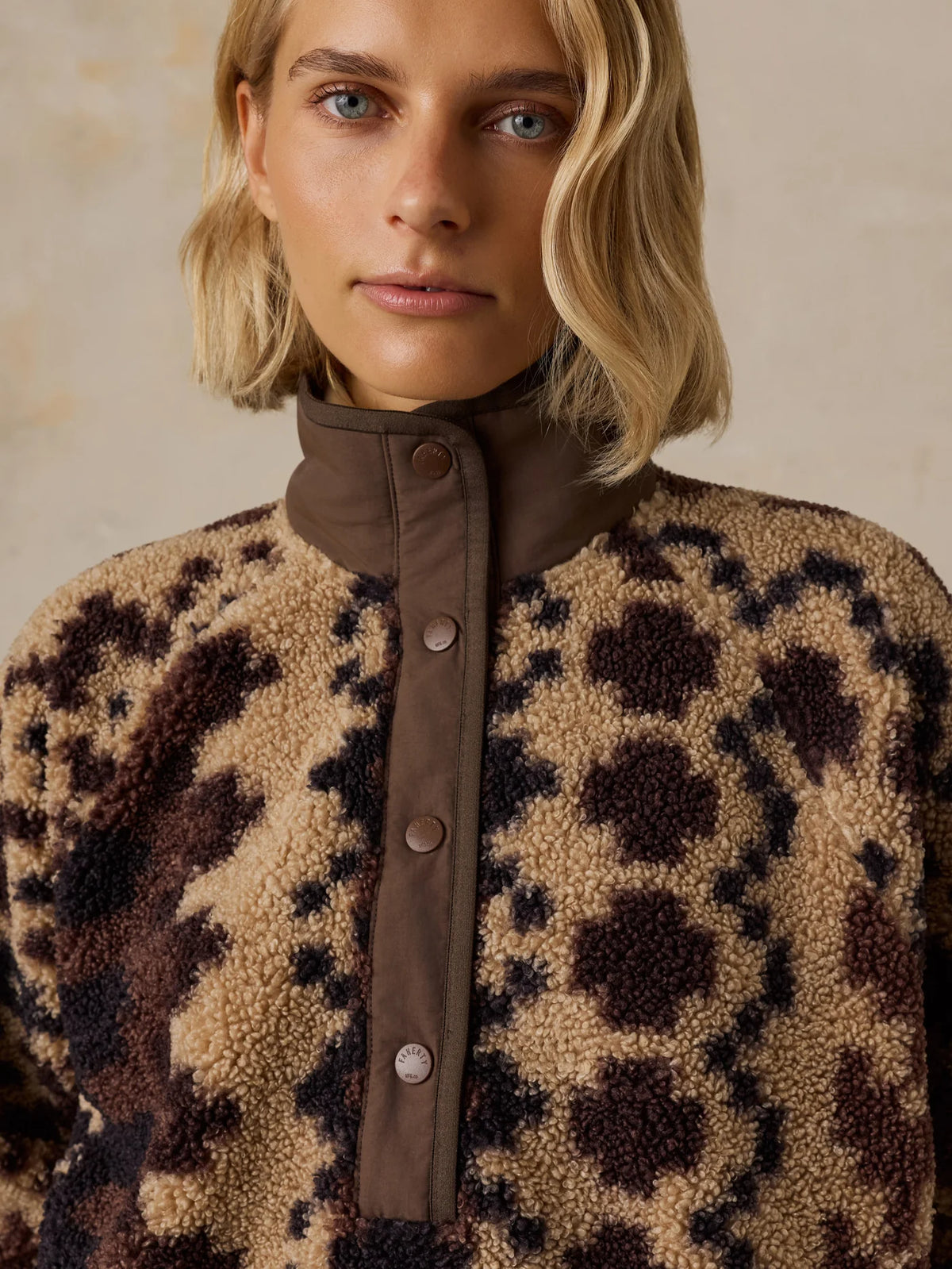 Fireside Fleece Pullover - Sandy Lights