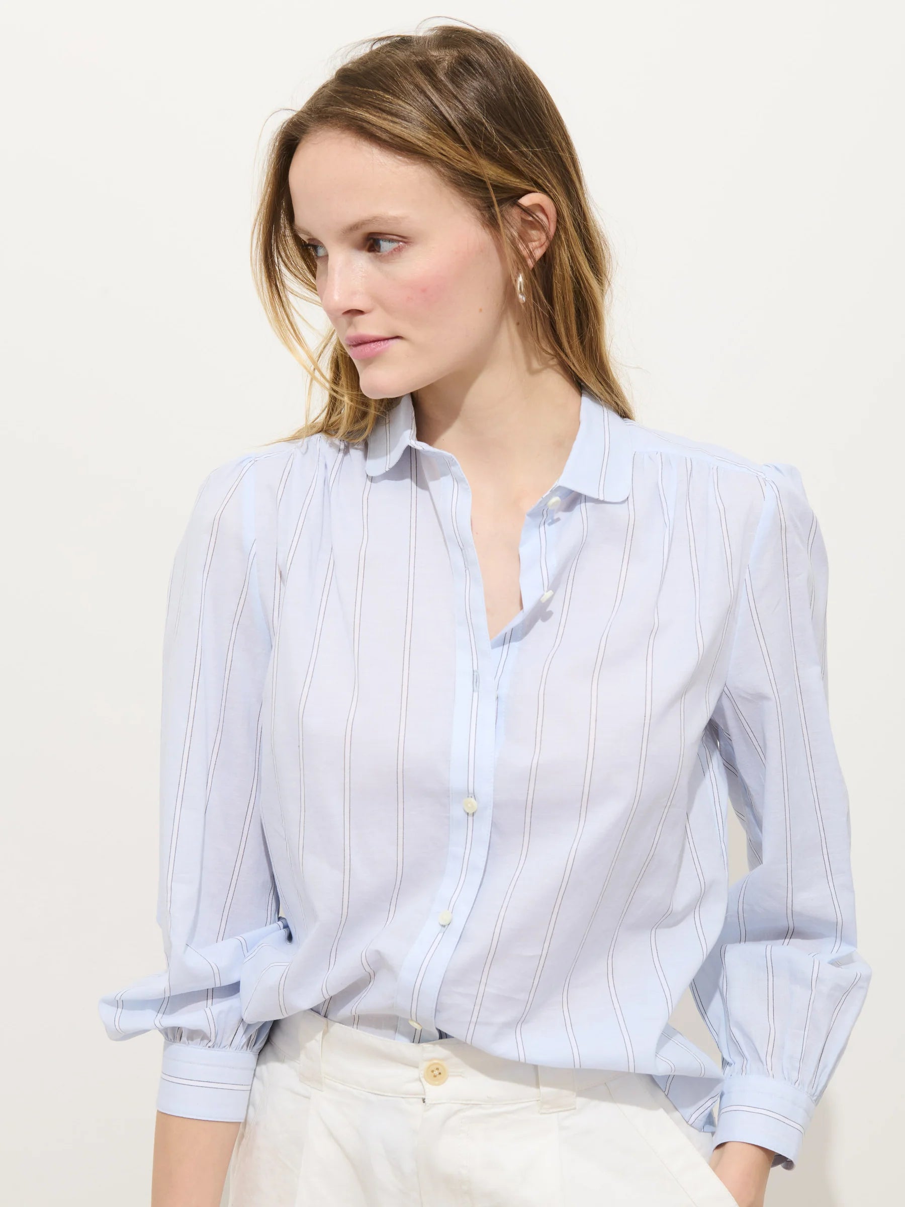 Hannah Striped Shirt In Cotton Voile - Blue Ground Stripe