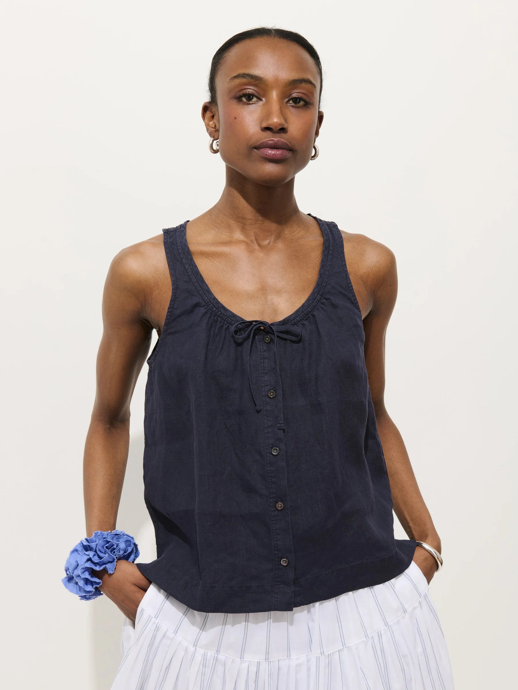 Sidney Top in Linen - Dark Navy