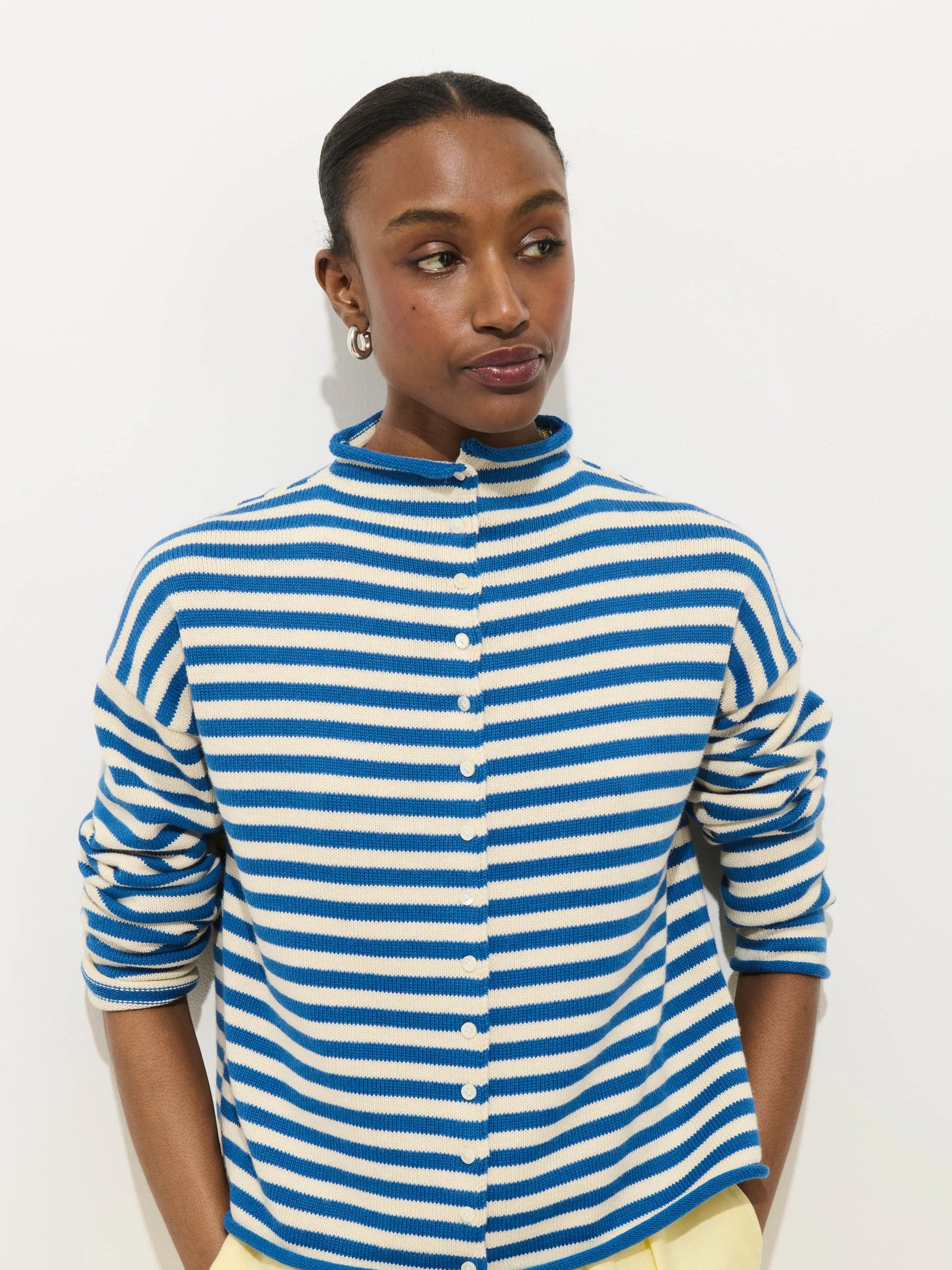 Taylor Cardigan in Cotton Cashmere - Ivory/Blue