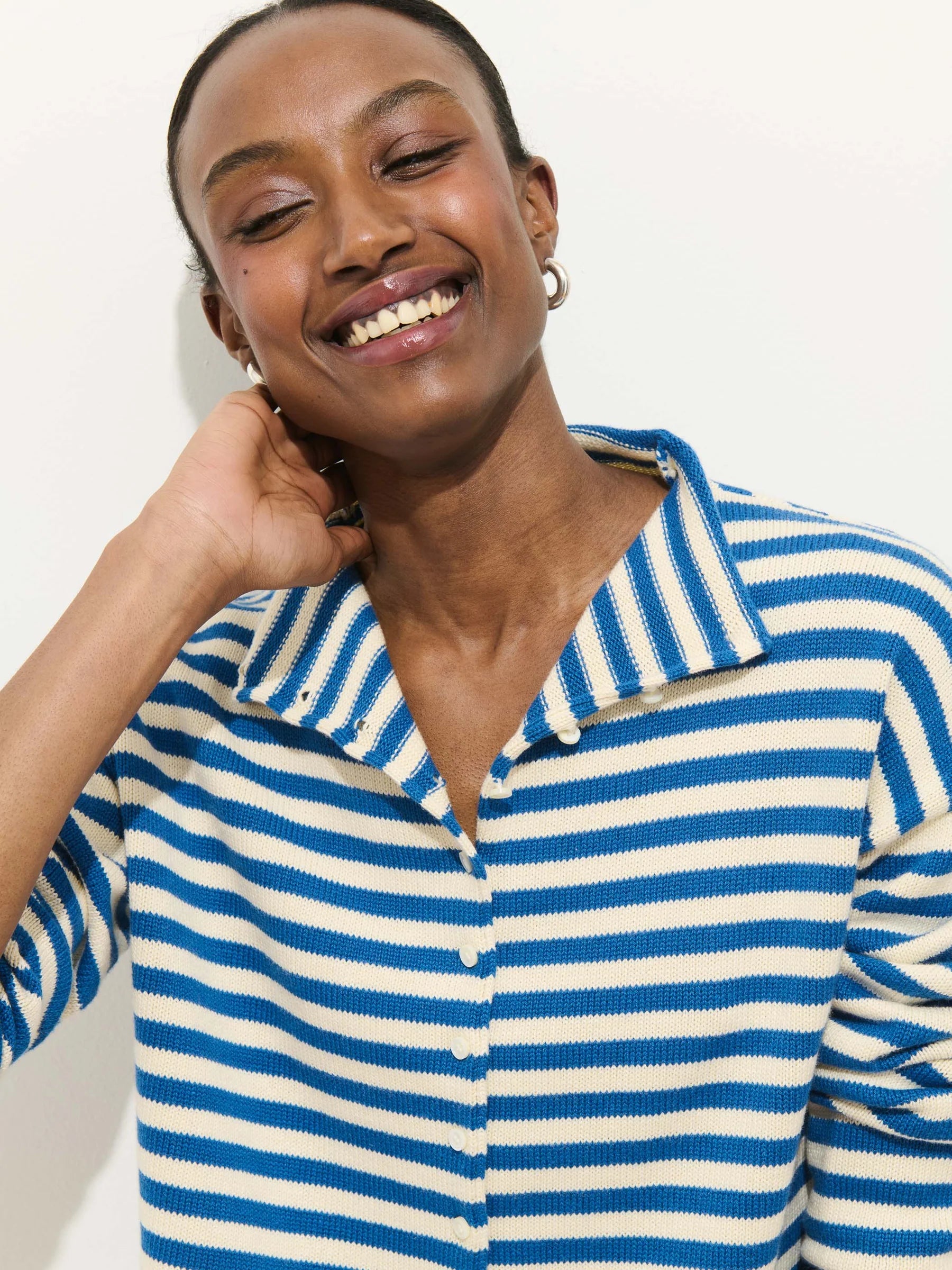 Taylor Cardigan in Cotton Cashmere - Ivory/Blue