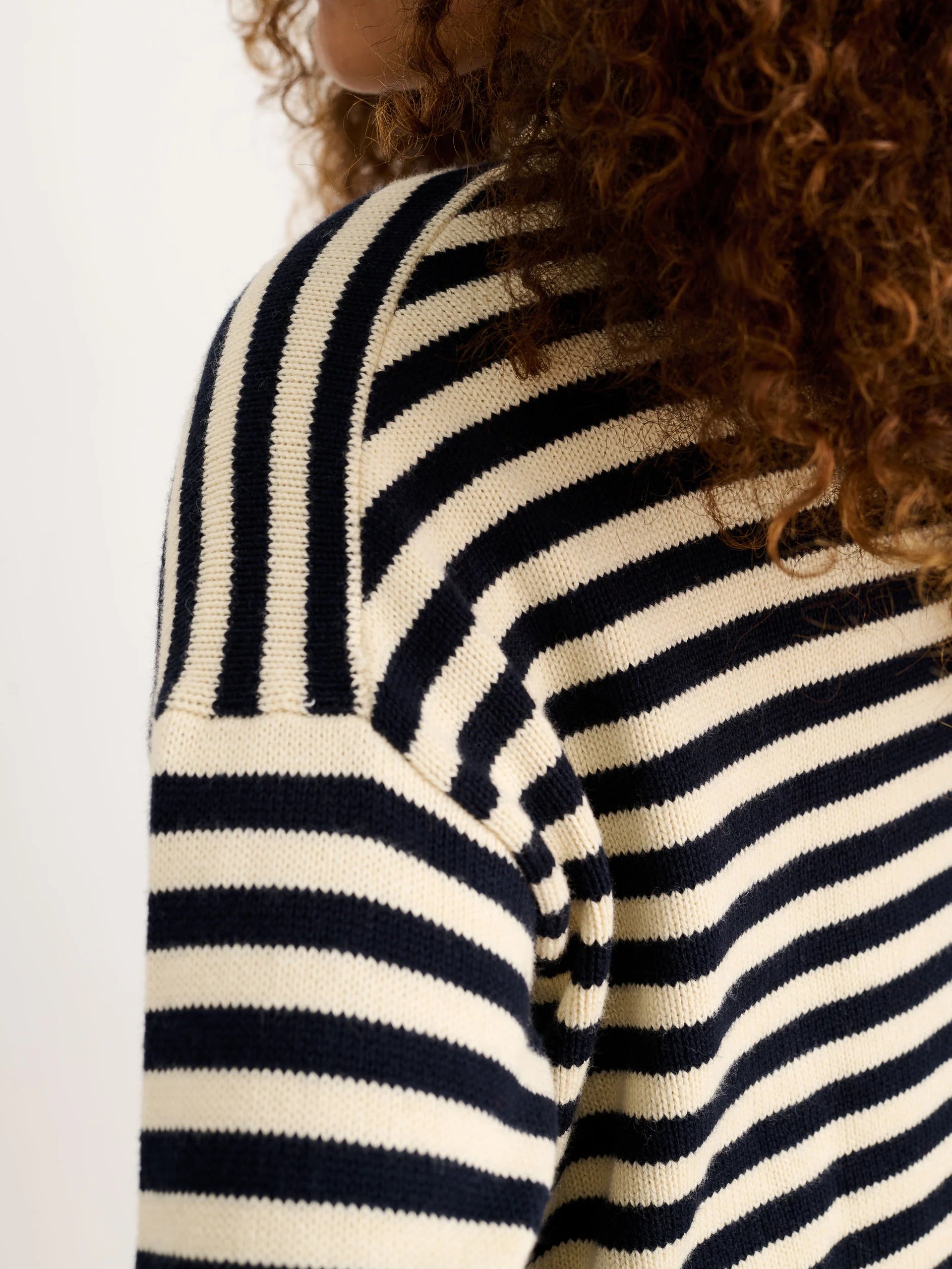 Taylor Cardigan in Cotton Cashmere - Navy/Ivory