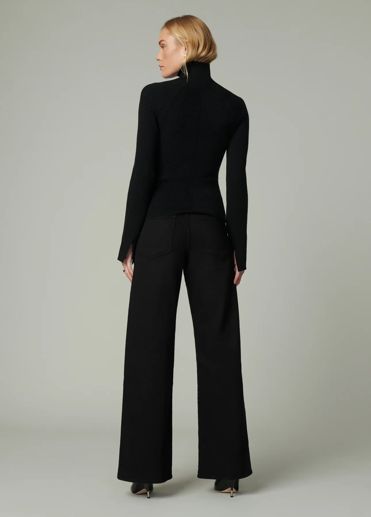 Palmer Turtleneck - Black