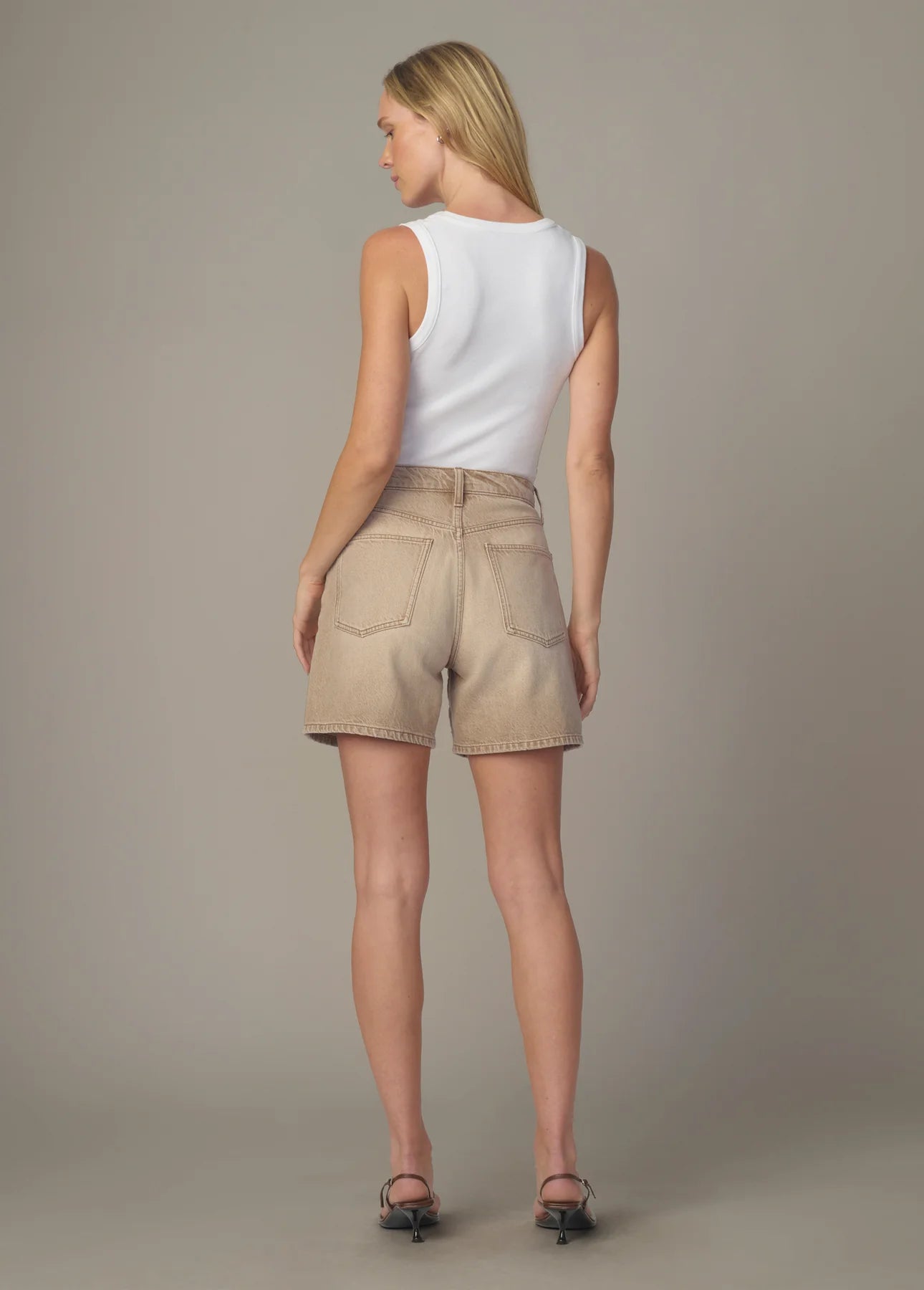 The Harlowe Short - Washed Tannin