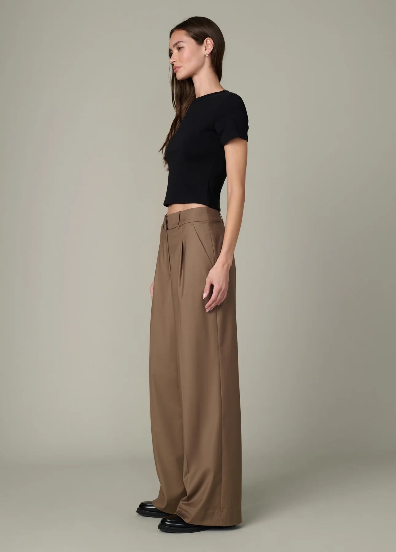 The Kate Mid Rise Trouser - Hazelnut