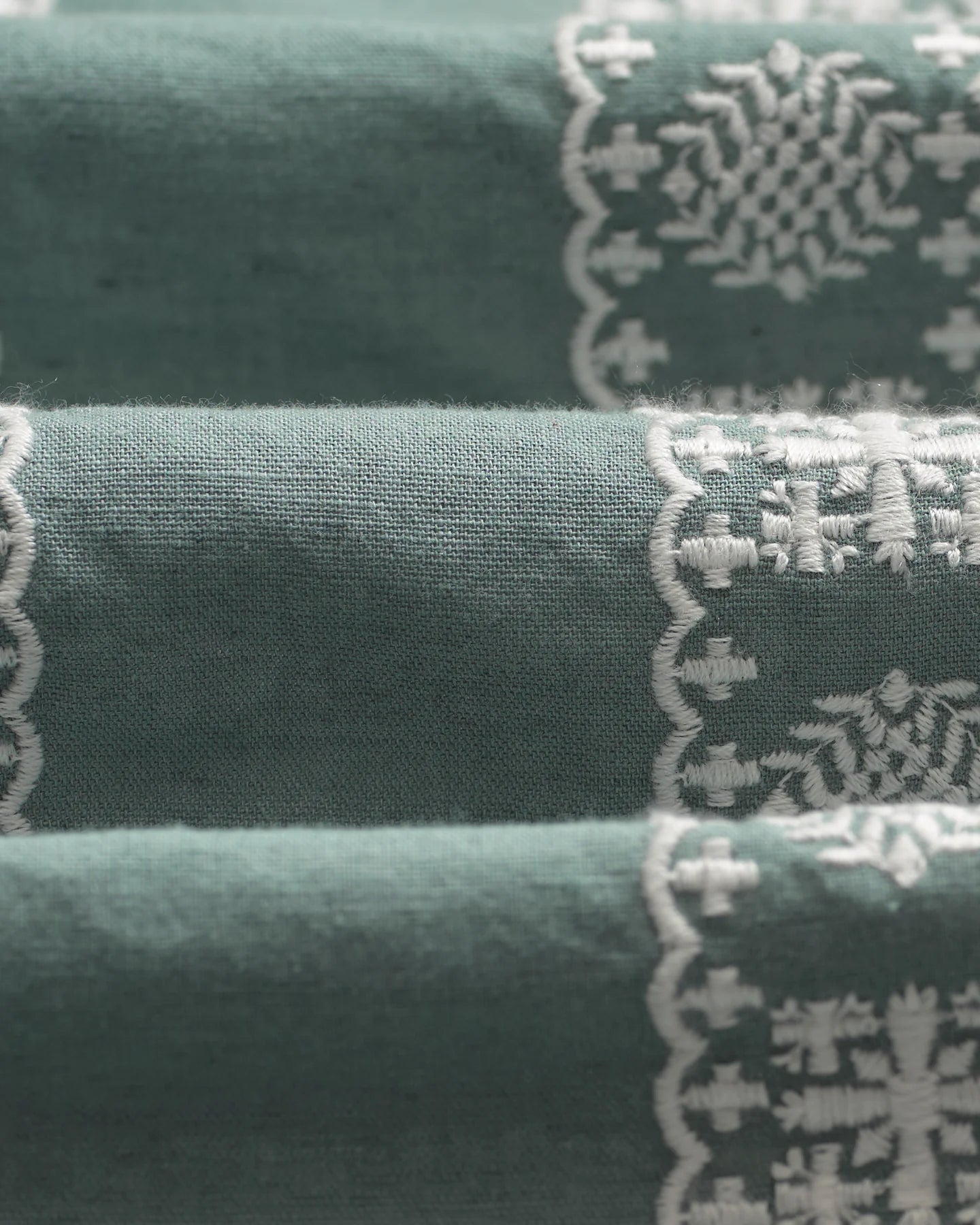 Didcot Embroidered Short-Sleeve Shirt - Sea Green and Ecru