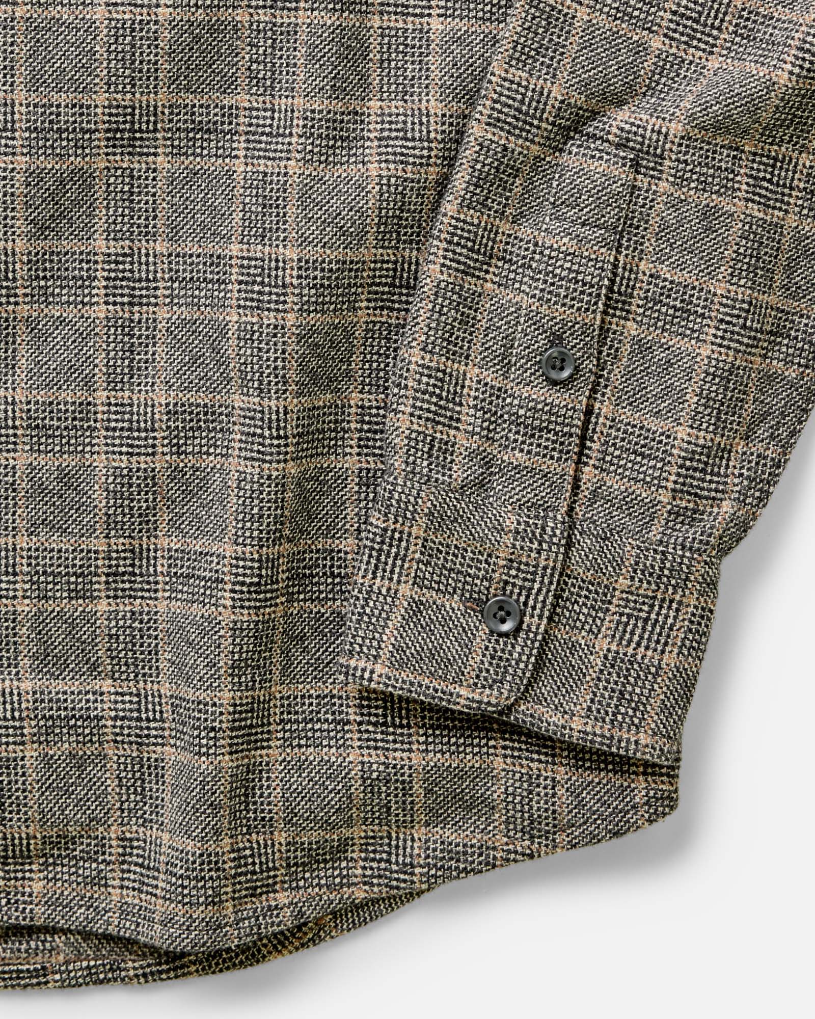 The Ledge Shirt in Coal Plaid