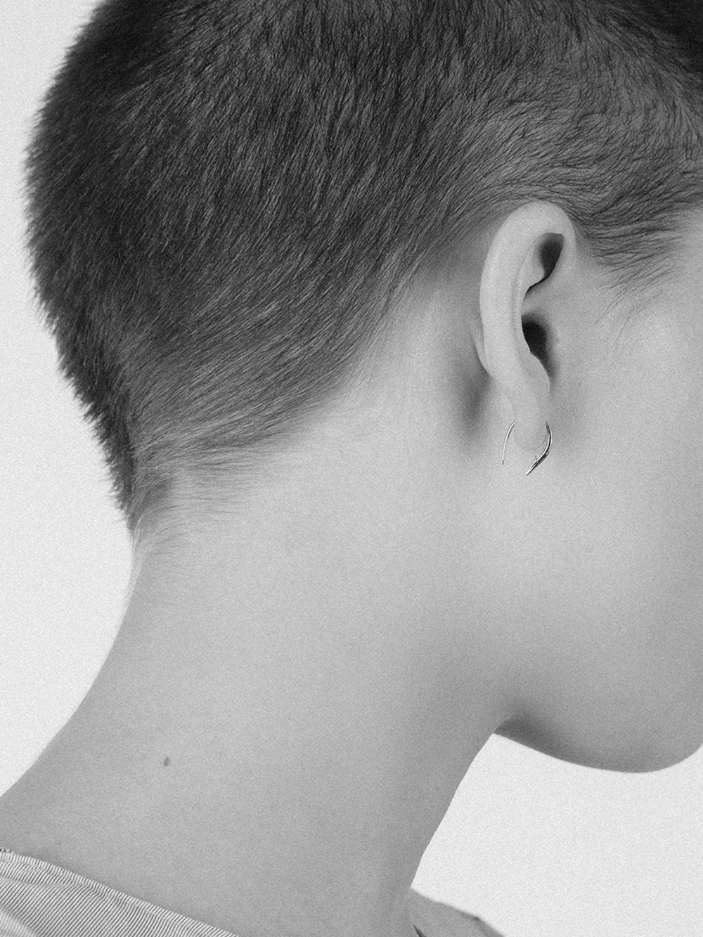 Small Hook Poke Earrings - SS